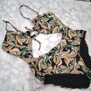 99 Swimsuit Medium Coverage One Piece Size XL 🩱